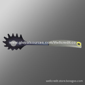Good-quality nylon pasta server with PP handle